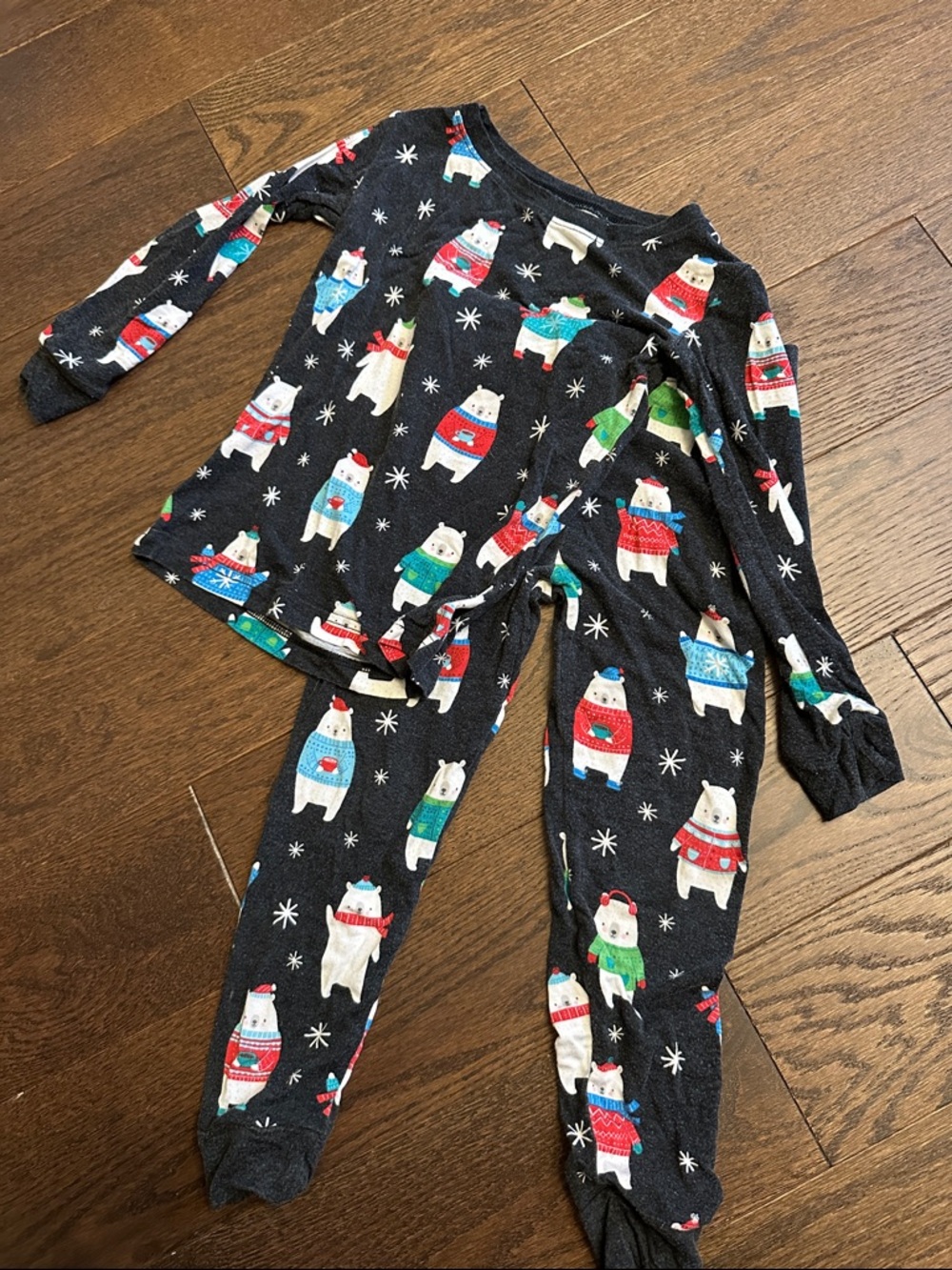 Little sleepies winter polar bear long sleeved pajamas size 3T